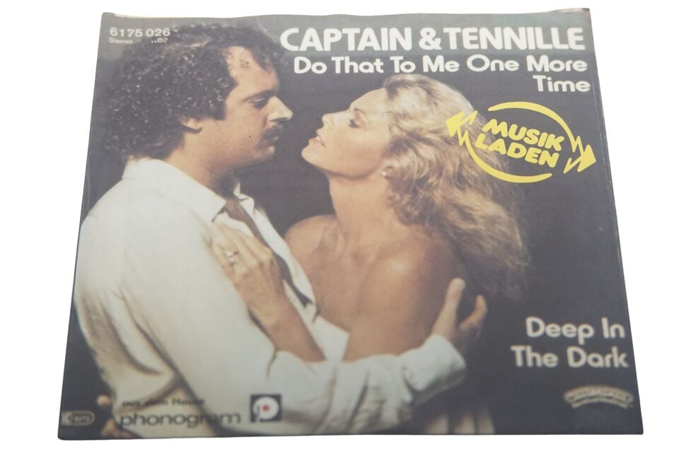 Captain & Tennille Do That To Me One More Time - Plak