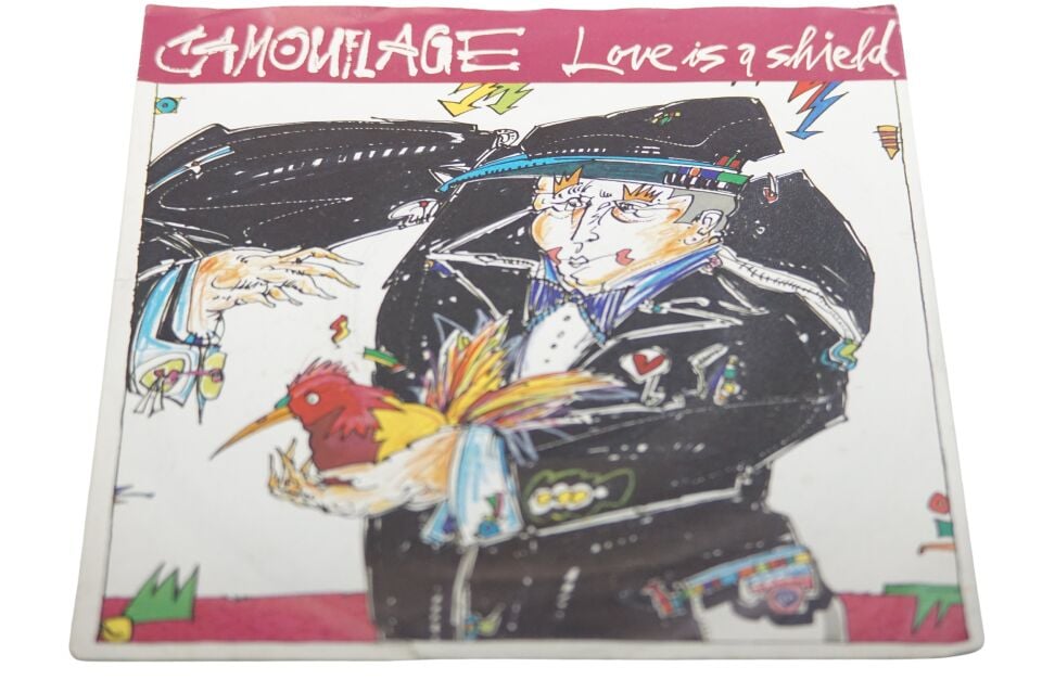 Camouflage Love Is A Shield - Plak