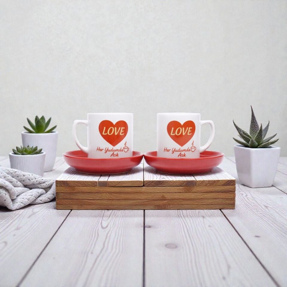 Her Yudumda Aşk  Seramik Kahve Fincanı Kırmızı Tabak 2'li Set