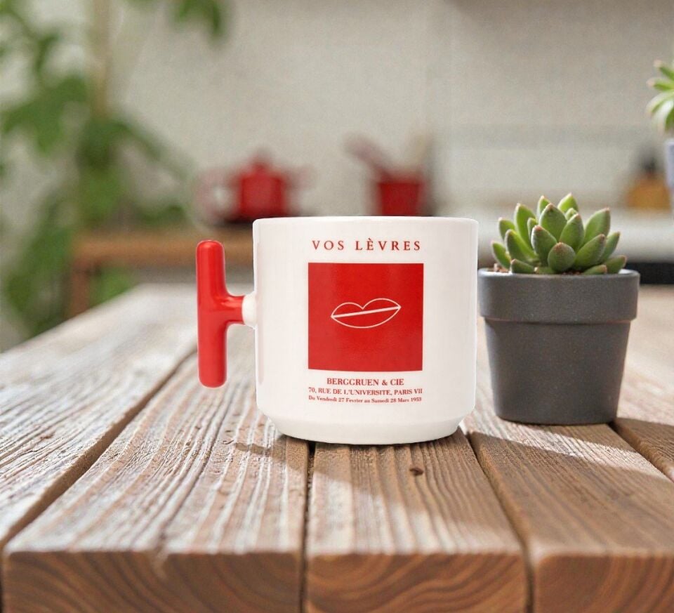 Kırmızı Bakış Gözler & Dudaklar Seramik Kupa