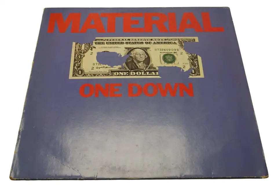 Material One Down - Plak