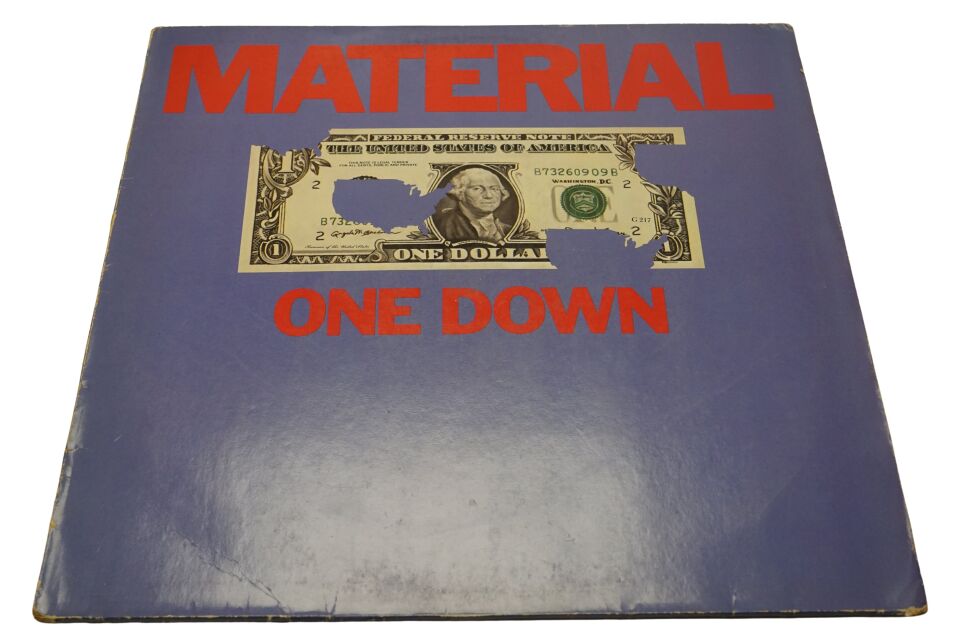 Material One Down - Plak