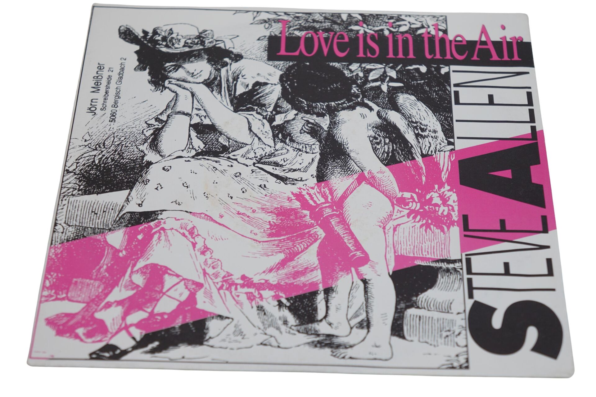 Steve Allen Love Is In The Air - Plak