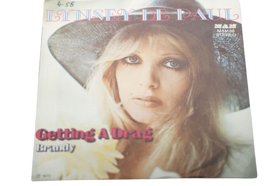 Lynsey De Paul Getting A Drag - Plak